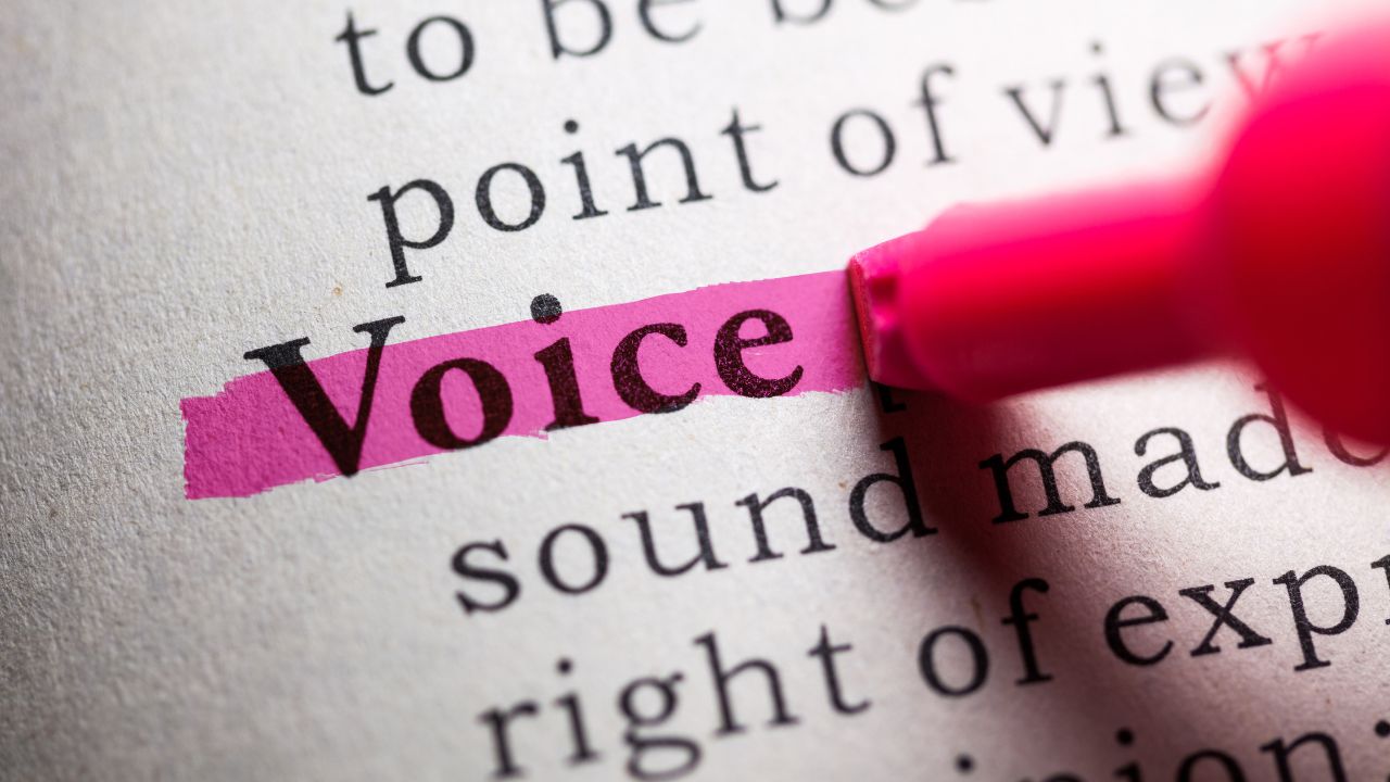 Featured image for Writing With AI's passive to active voice converter guide.