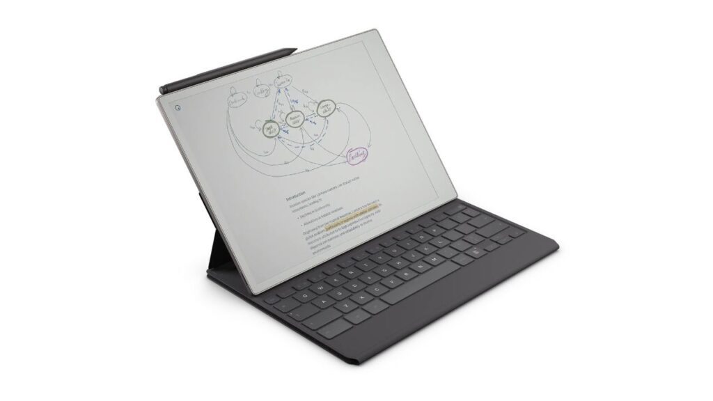 Photo showing the Remarkable Paper Pro with keyboard or type folio